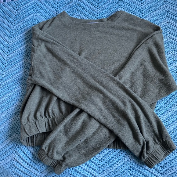 Green cropped sweatshirt - Picture 1 of 3